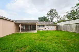 7714 Eichler Dr, Houston, TX 77036 - Photo 31