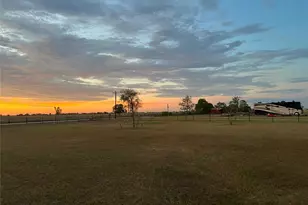 6420 Beckendorff Rd, Sealy, TX 77474 - Photo 7