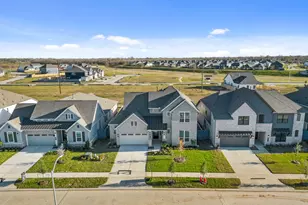 32445 Forktail Lk Dr, Fulshear, TX 77441 - Photo 3