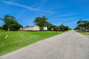 320 4th St, San Leon, TX 77539 - Photo 25