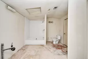 320 4th St, San Leon, TX 77539 - Photo 11