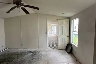 320 4th St, San Leon, TX 77539 - Photo 11