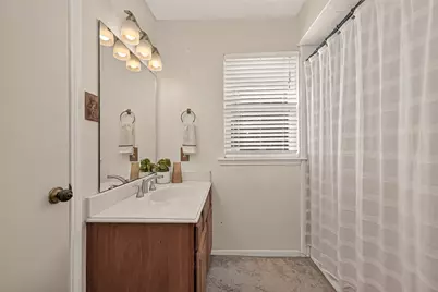 9 Arlington Street, Conroe, TX 77301 - Photo 29