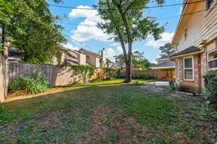 9 Arlington St, Conroe, TX 77301 - Photo 33