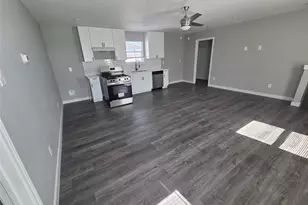 9806 Fillmore St, Houston, TX 77029 - Photo 5