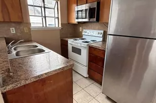 7901 Cambridge St, Houston, TX 77054 - Photo 3