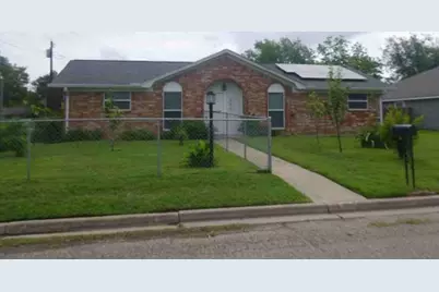 301 S Patricia Street, Waco, TX 76705 - Photo 1