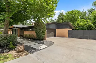 9223 Rangely Dr, Houston, TX 77055 - Photo 39