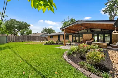 9223 Rangely Drive, Houston, TX 77055 - Photo 35