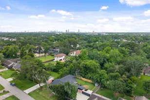 9223 Rangely Dr, Houston, TX 77055 - Photo 43