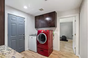 9223 Rangely Dr, Houston, TX 77055 - Photo 31