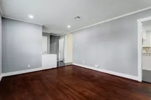 7151 Edgemoor Dr, Houston, TX 77074 - Photo 9