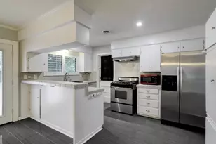 7151 Edgemoor Dr, Houston, TX 77074 - Photo 13