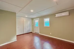 927 27th St, San Leon, TX 77539 - Photo 23