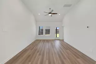 16842 Cockspur Hawthrown Ln, New Caney, TX 77357 - Photo 19