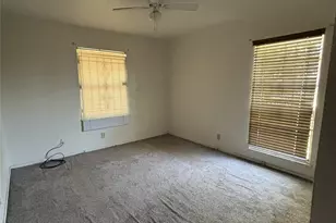 6159 Lyndhurst Dr, Houston, TX 77033 - Photo 11