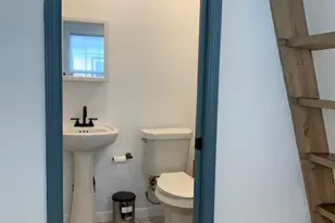 710 Twin Oaks St, Houston, TX 77076 - Photo 9