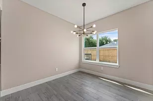 8135 Woodward St, Houston, TX 77051 - Photo 9