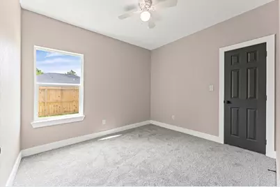 8135 Woodward Street #B, Houston, TX 77051 - Photo 17