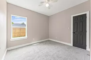 8135 Woodward St, Houston, TX 77051 - Photo 17