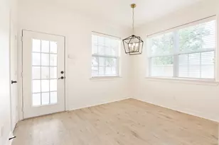 979 W 43rd St, Houston, TX 77018 - Photo 11