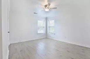 979 W 43rd St, Houston, TX 77018 - Photo 29