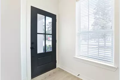 979 W 43rd Street, Houston, TX 77018 - Photo 5