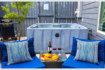 5502 Texas Street, Houston, TX 77011 - Photo 1