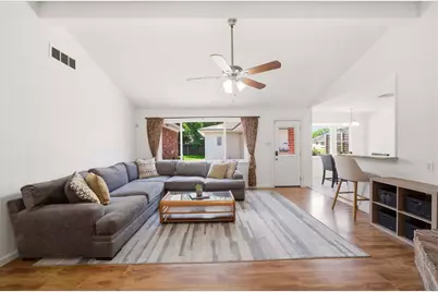 9231 Tooley Drive, Houston, TX 77031 - Photo 11