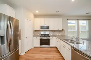 24526 Lakecrest Town Dr, Katy, TX 77493 - Photo 3