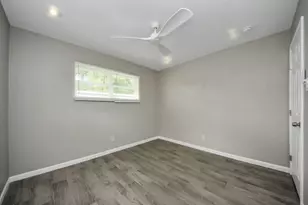 5435 Pardee St, Houston, TX 77026 - Photo 11