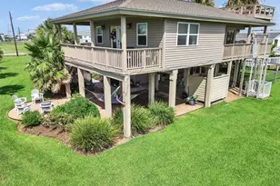 3917 1st St, Galveston, TX 77554 - Photo 5