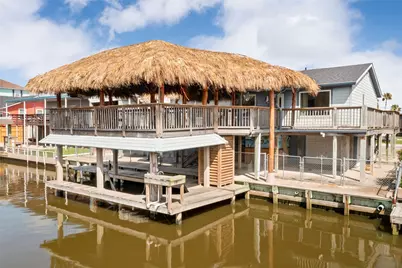 31 Lakeside Drive, Hitchcock, TX 77563 - Photo 1