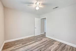 6802 Glenray Dr, Houston, TX 77084 - Photo 31