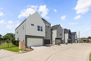 2308 Springwood Cove Ln, Houston, TX 77055 - Photo 41