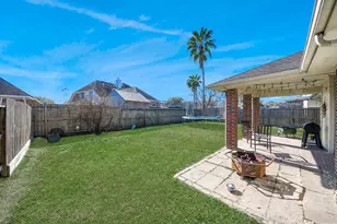 10514 Ravens Way, Baytown, TX 77523 - Photo 5