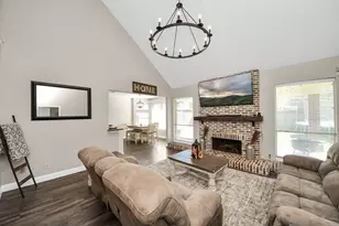 10514 Ravens Way, Baytown, TX 77523 - Photo 9