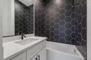 1659 Bingle Rd, Houston, TX 77055 - Photo 27