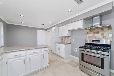 11410 Endicott Lane, Houston, TX 77035 - Photo 19