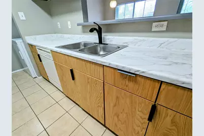 7200 W T C Jester Blvd 4, Houston, TX 77088 - Photo 25