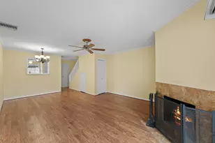 5050 Glenmont Dr, Houston, TX 77081 - Photo 3