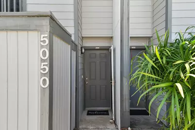 5050 Glenmont Drive #F5, Houston, TX 77081 - Photo 17