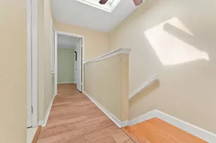 5050 Glenmont Dr, Houston, TX 77081 - Photo 9