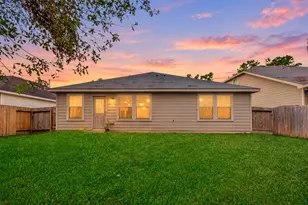 2011 Lost Timbers Dr, Conroe, TX 77304 - Photo 43