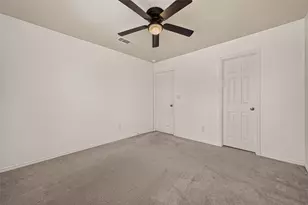 2011 Lost Timbers Dr, Conroe, TX 77304 - Photo 37
