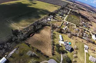 12530 County Rd 421, Rosharon, TX 77583 - Photo 1