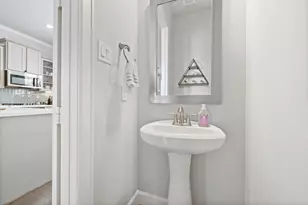 1509 Grayson Oaks Pl, Houston, TX 77043 - Photo 17