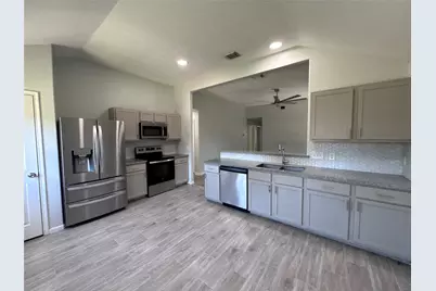 13705 Bighorn Trail, Willis, TX 77378 - Photo 5