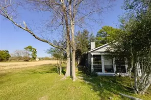 75 Coral Gables, Trinity, TX 75862 - Photo 3