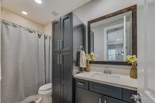 1202 W Dallas St, Houston, TX 77019 - Photo 9